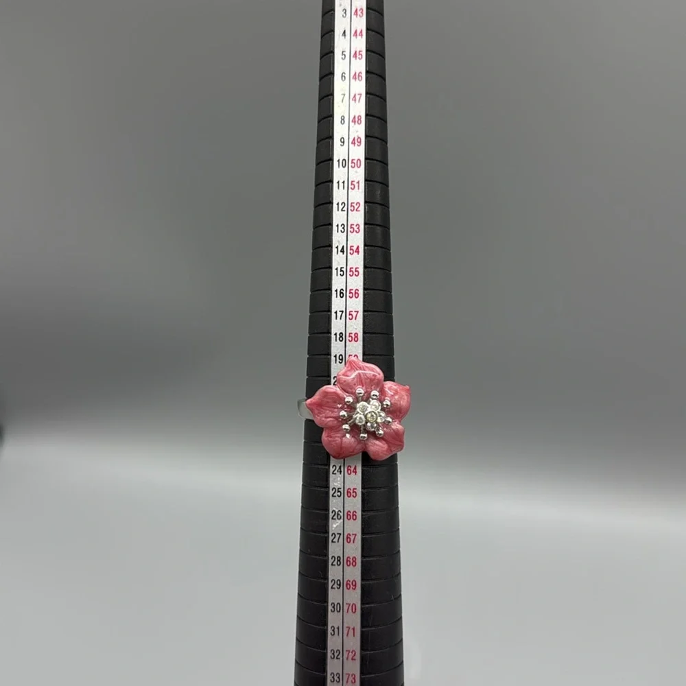 KENNETH JAY LANE FLOWER RING - Picture 7 of 7